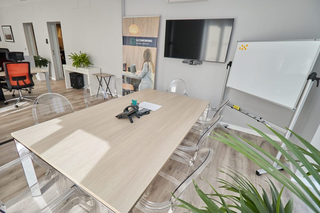 Sala profesional para eventos corporativos en Madrid